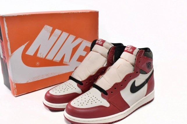 MaikeSneakers and 1 Chicago Lost Jordan Retro DZ5485-612 OG High Found 0713